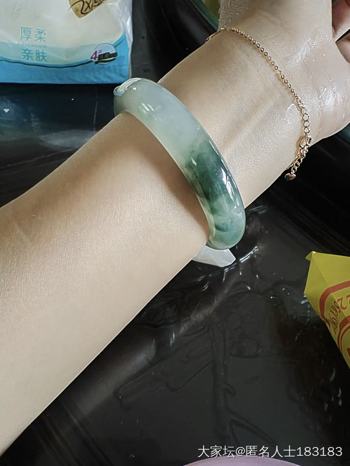 纠结中_翡翠