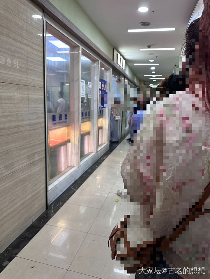 好多人啊.jpg_金