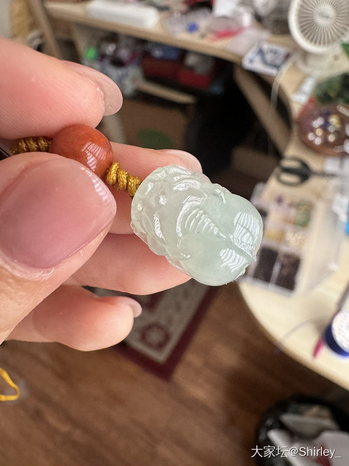 这一堆打包200包邮有没有人要的_首饰