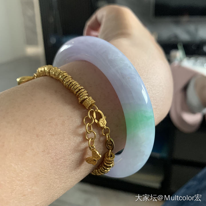 春彩翡翠手镯_翡翠