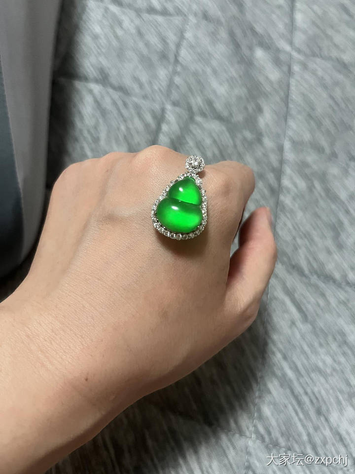 大神们，这是翡翠吗？_翡翠