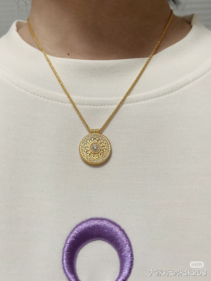 买了却很少戴的玫瑰花窗_金