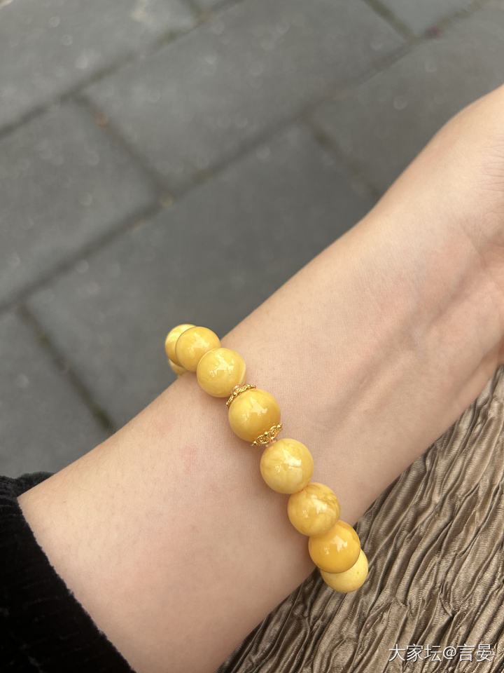 请教这串蜜蜡亏很多吗？_珠串蜜蜡
