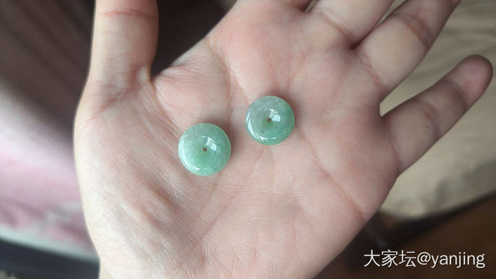 天然缅甸A货翡翠绿扣子_翡翠