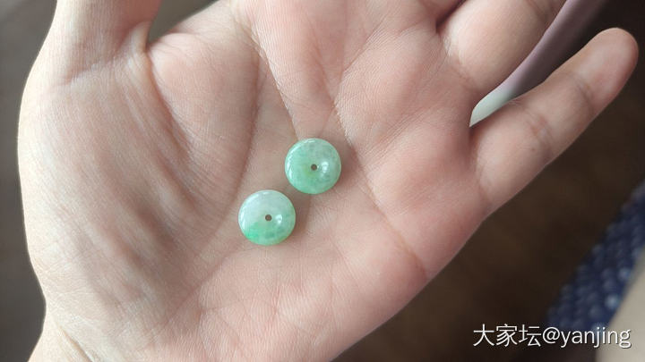 天然缅甸A货翡翠绿扣子_翡翠