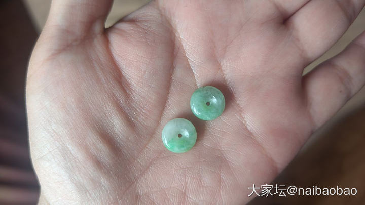 天然缅甸A货翡翠绿扣子_翡翠