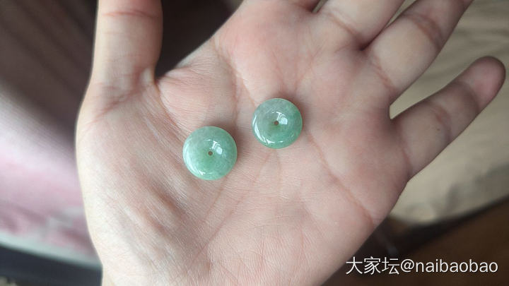 天然缅甸A货翡翠绿扣子_翡翠