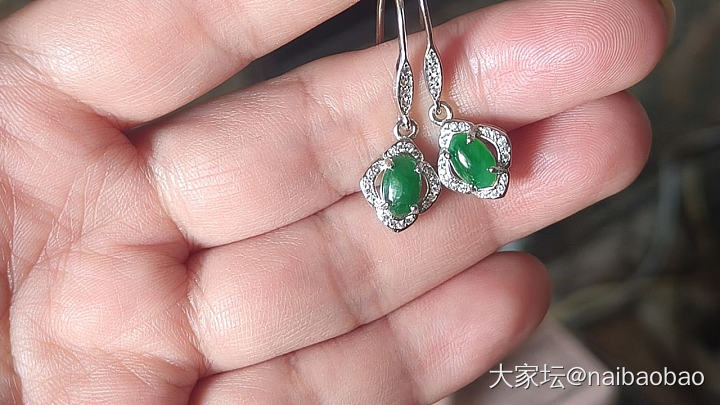 天然缅甸A货翡翠绿扣子_翡翠