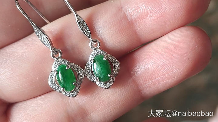 天然缅甸A货翡翠绿扣子_翡翠