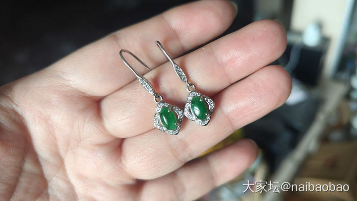 天然缅甸A货翡翠绿扣子_翡翠