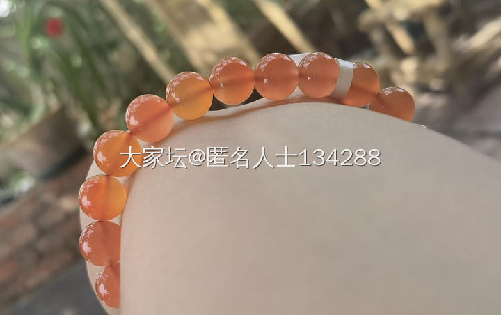 单纯看，好不好看呢？留不留？_珠串南红