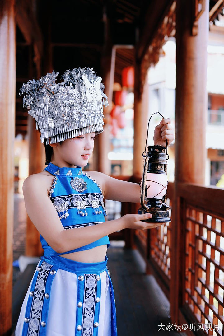 有闺女真好~
可以打扮得美美的拍照，哈哈哈哈哈哈哈!
上次去外面吃饭，临时起意在..._育教亲子