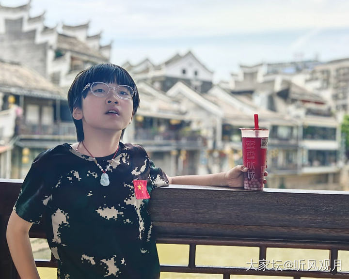 有闺女真好~
可以打扮得美美的拍照，哈哈哈哈哈哈哈!
上次去外面吃饭，临时起意在..._育教亲子