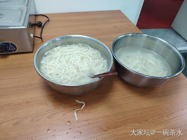 天气热，给我宝贝拌一个爽口的凉面。_美食