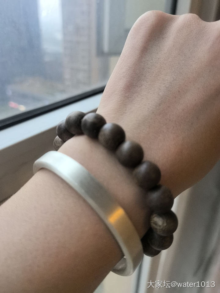 左手有点忙_和田玉银南红