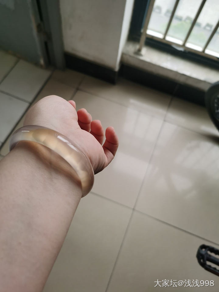 听说寒性体质适合戴玛瑙，那就试试呗_手镯玉髓玛瑙