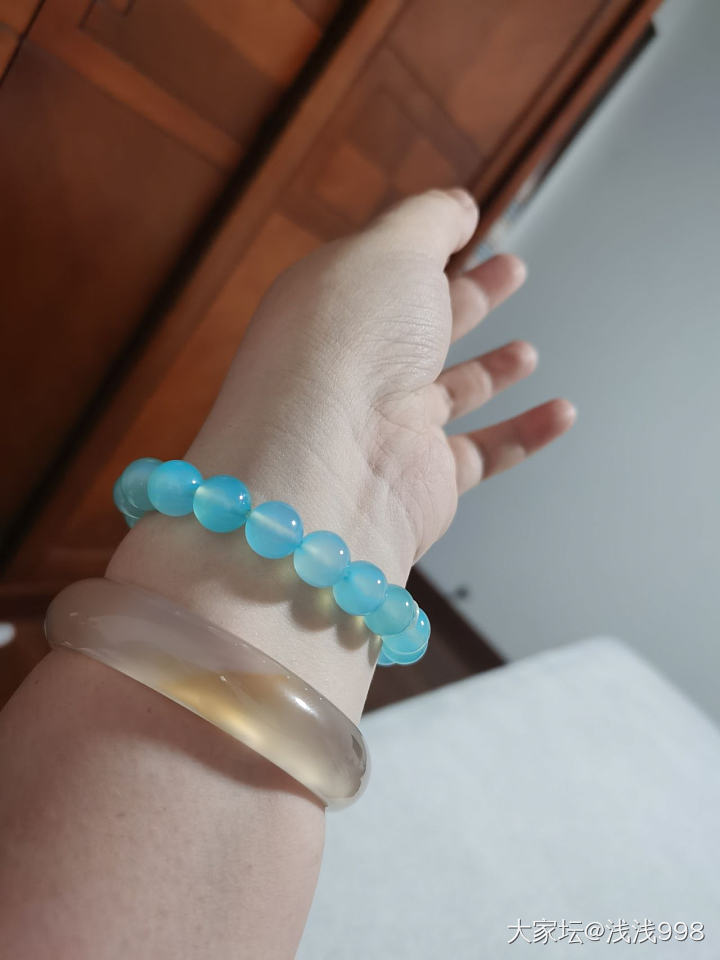 听说寒性体质适合戴玛瑙，那就试试呗_手镯玉髓玛瑙
