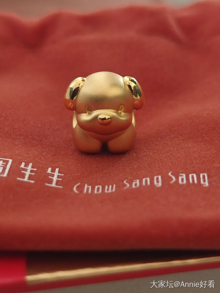 终于拥有周生生大狗_金