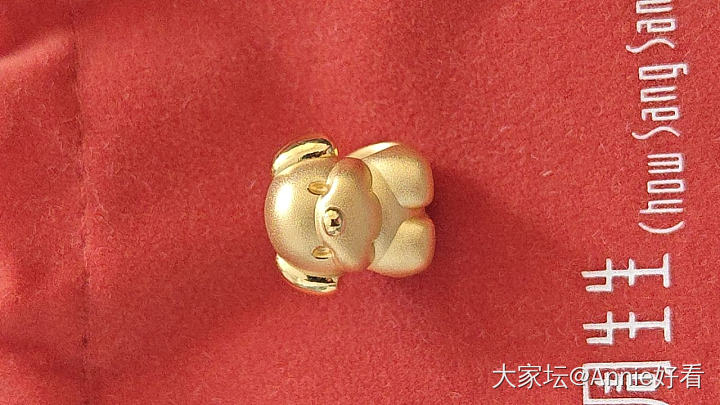 终于拥有周生生大狗_金