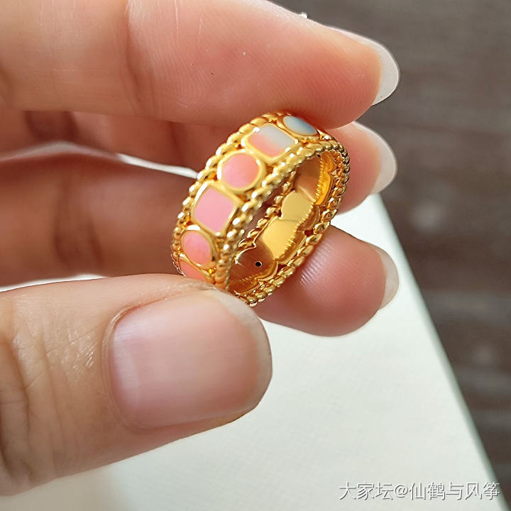 儿童节早上收了好几件快递，拆美物好开心啊_金