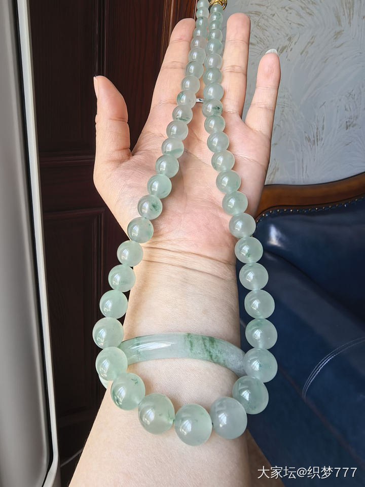 非洲翠
展会买的。_玉石