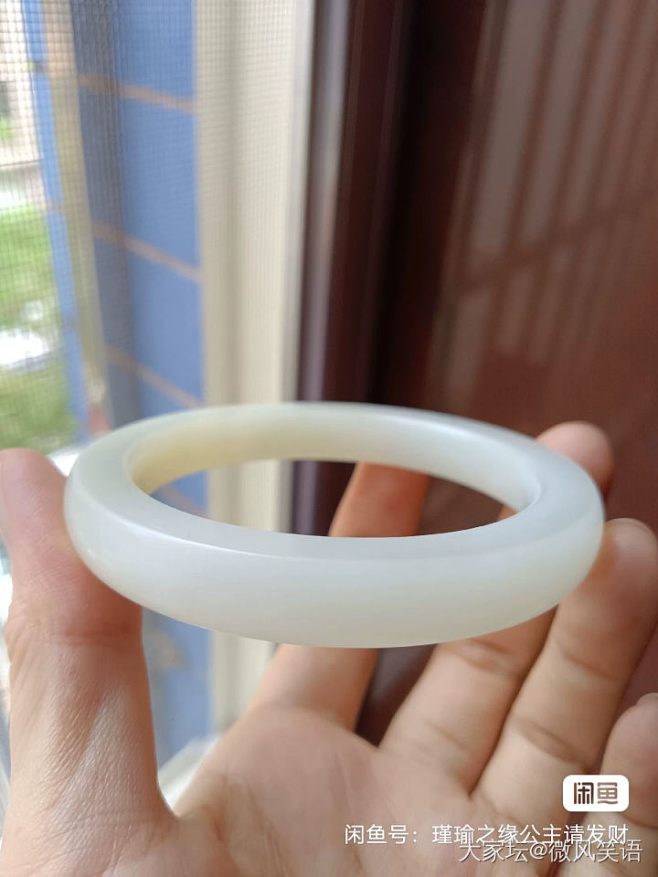 闲置和田玉翡翠琥珀手镯_首饰