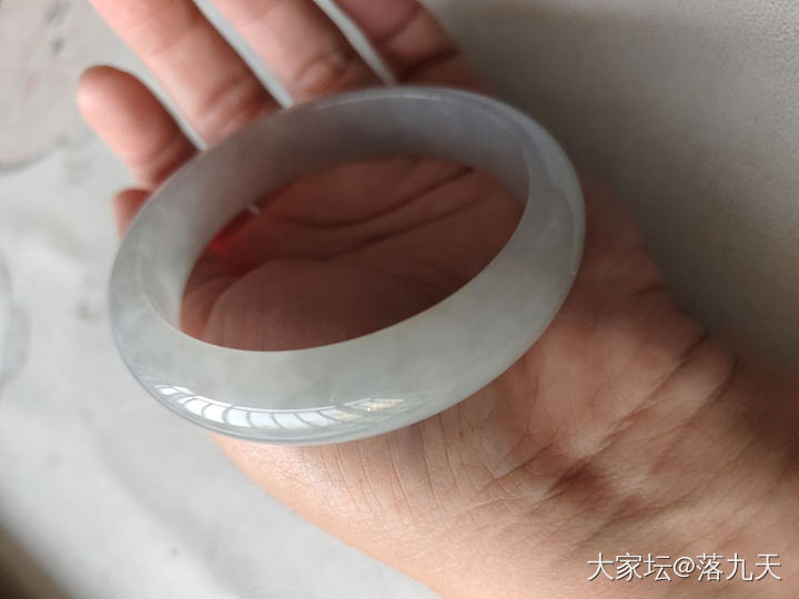 58圈翡翠手镯，种水翡翠好，料子细，换钱亏一千块钱出_翡翠
