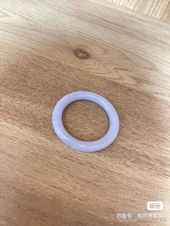 淡紫翡翠镯_翡翠