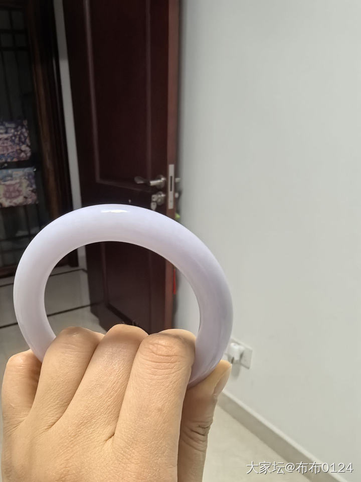 淡紫翡翠镯_翡翠