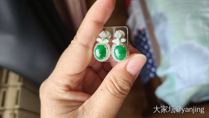 天然缅甸A货翡翠蛋面和手串_翡翠