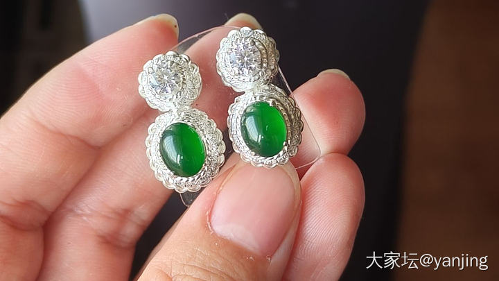 天然缅甸A货翡翠蛋面和手串_翡翠
