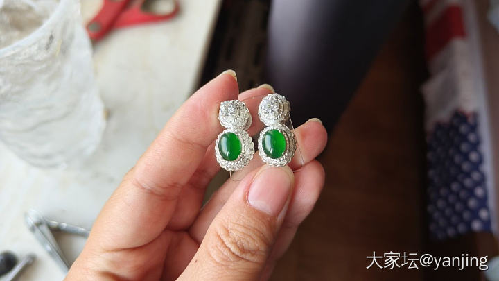 天然缅甸A货翡翠蛋面和手串_翡翠