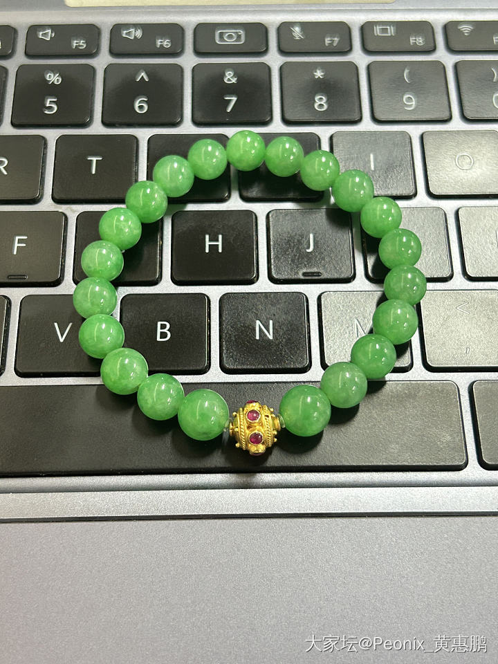 摆好姿势准备开启周末_金翡翠
