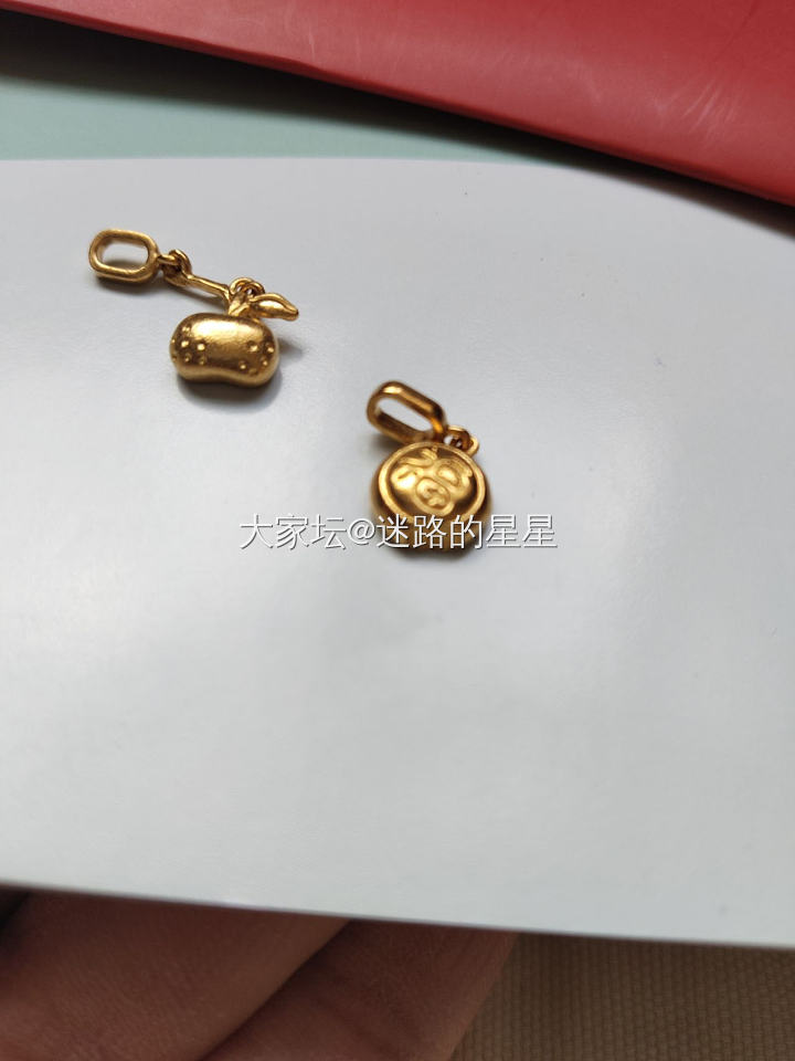 周生生点晴品绝版吊坠_金