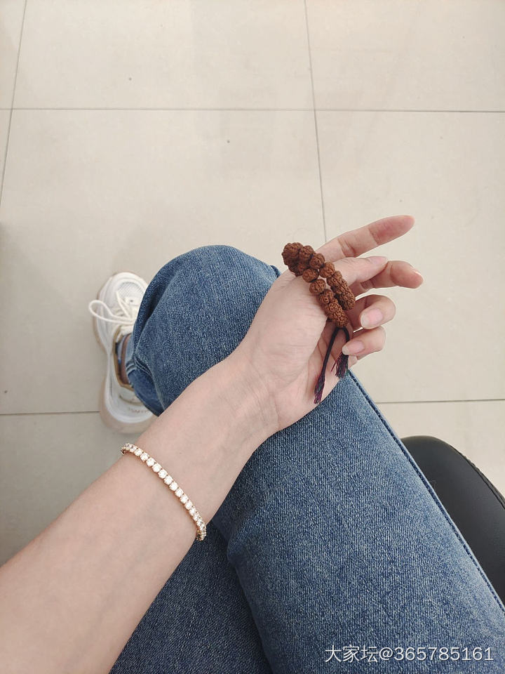 感叹一下排钻手链真显大呀，美死了_钻石