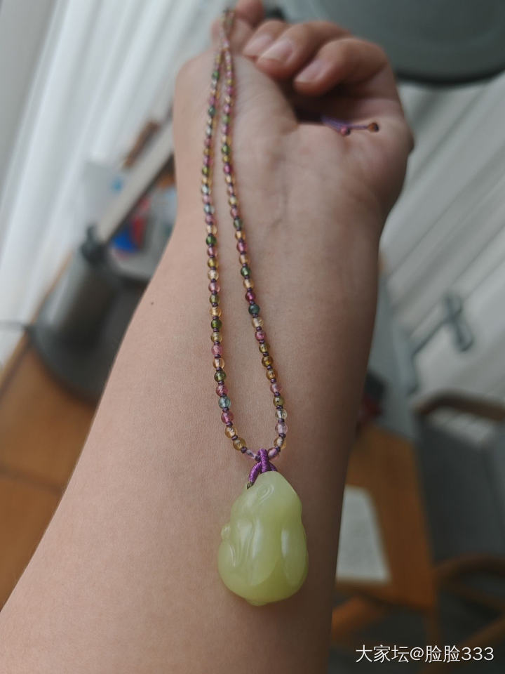油腻的兔子_和田玉