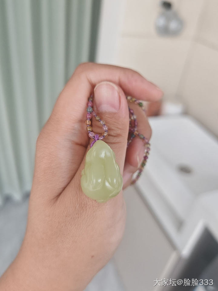 油腻的兔子_和田玉