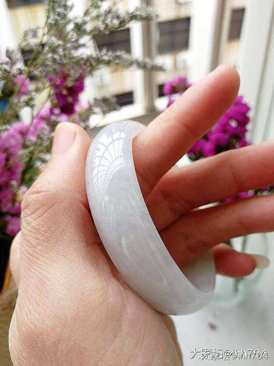 宽边翡翠手镯_翡翠