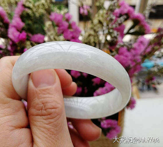 宽边翡翠手镯_翡翠