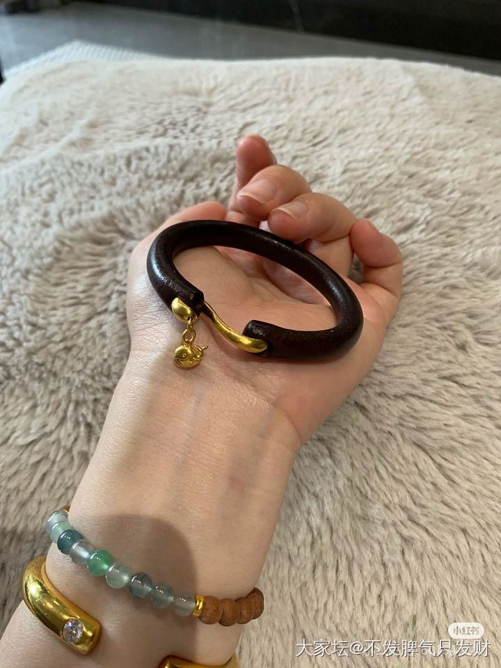 细工手链刚到手有点祛魅了_手链金
