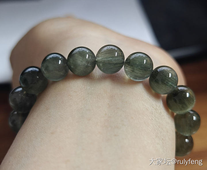 出些水晶😄_彩色宝石
