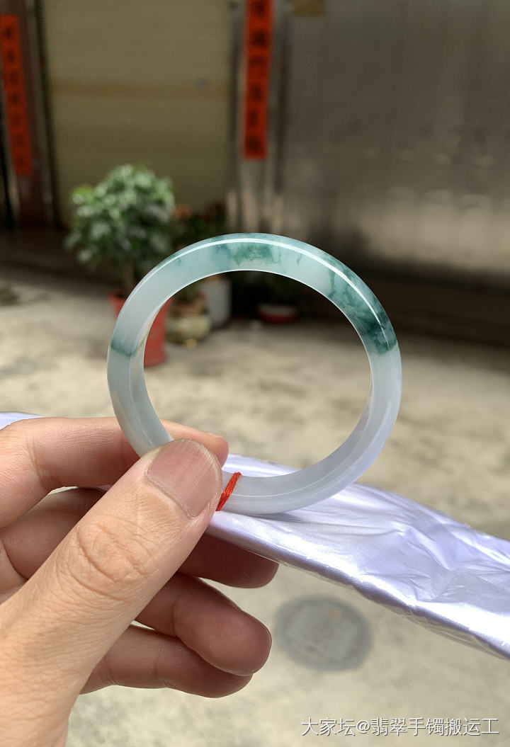 水墨蓝花彩翡翠手镯_翡翠
