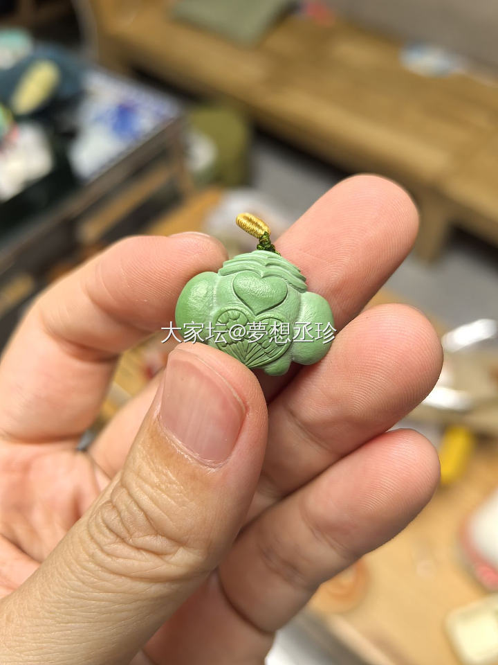 原矿绿松石小吉象_文玩