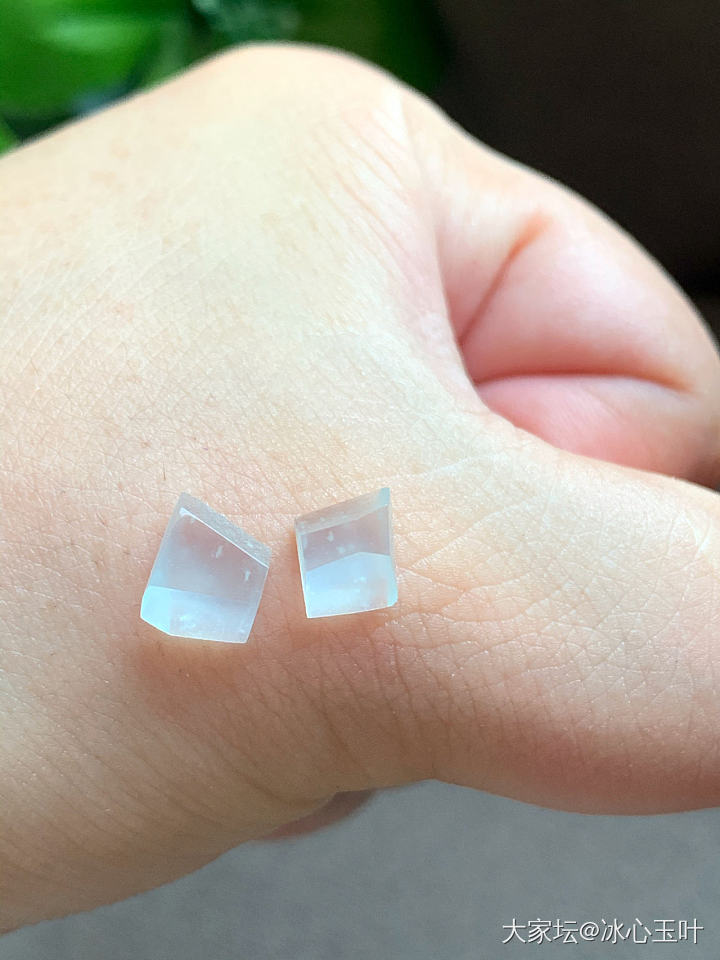 25/6/30，各色各类小精品裸石、平安扣~_翡翠