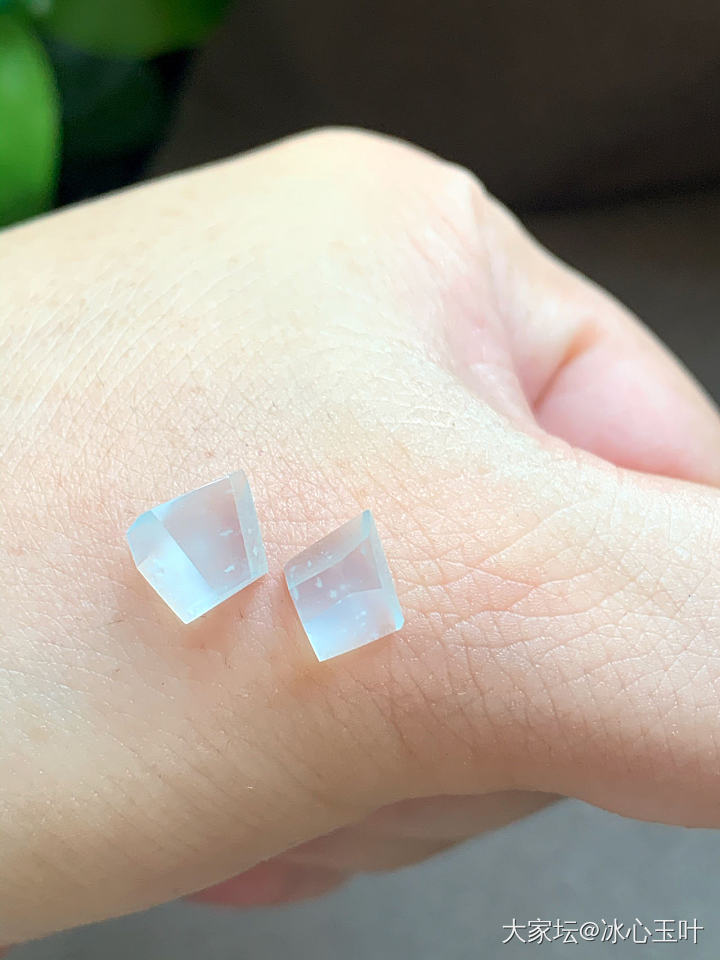 25/6/30，各色各类小精品裸石、平安扣~_翡翠