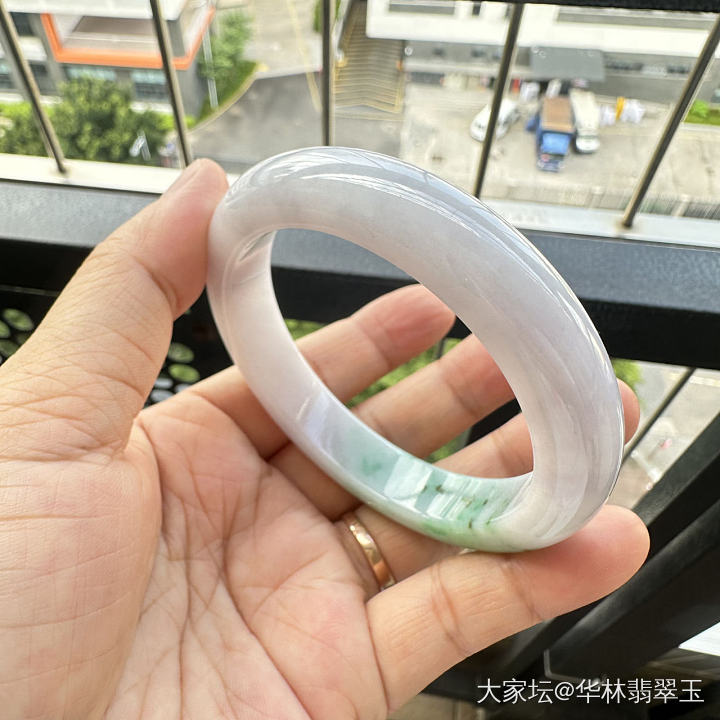 白底青正圈翡翠58.8mm_翡翠