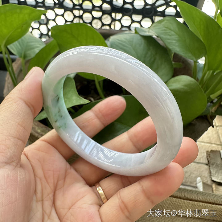 白底青正圈翡翠58.8mm_翡翠