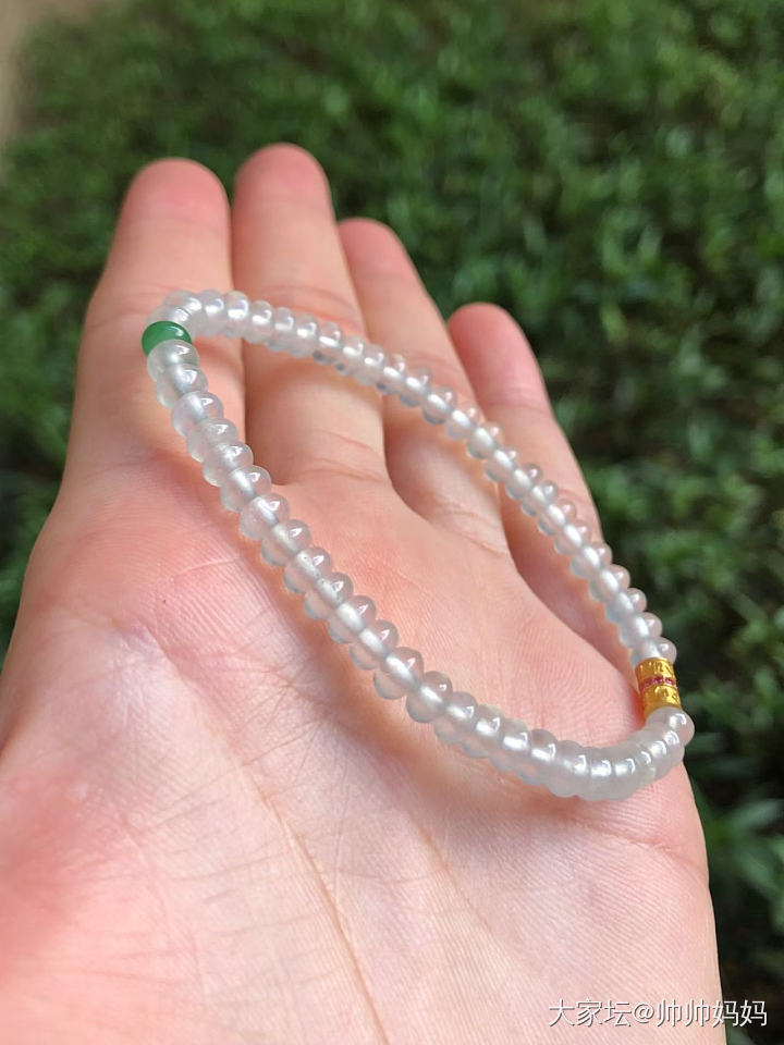 翡翠白玻璃小算盘珠手链_翡翠