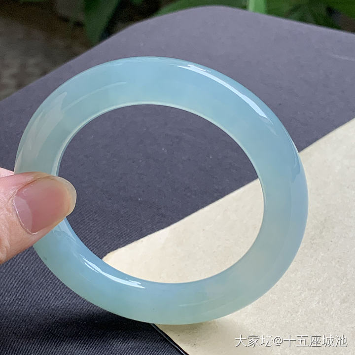 择一镯永相伴_翡翠