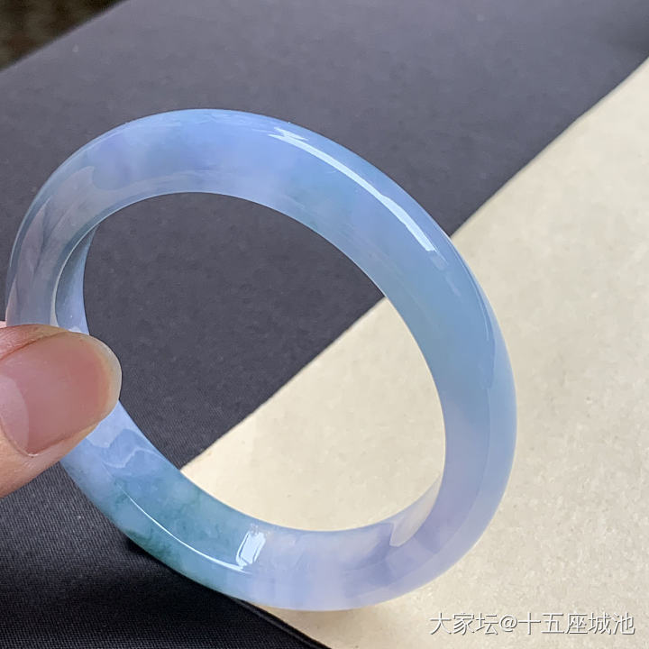 择一镯永相伴_翡翠